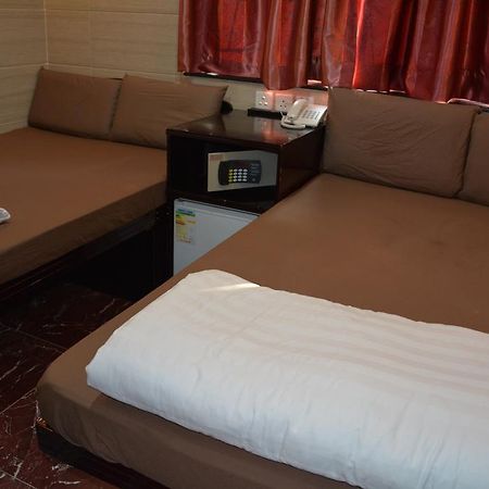 Everest Guest House Хонконг Екстериор снимка