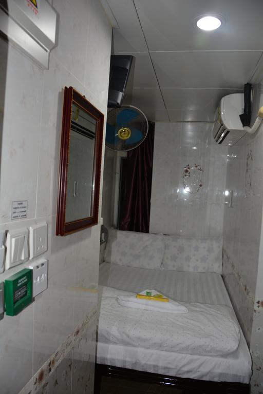 Everest Guest House Хонконг Стая снимка
