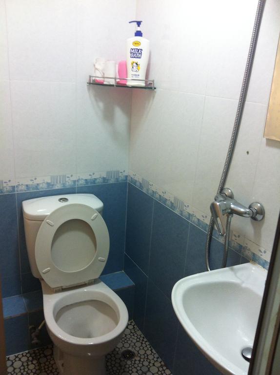 Everest Guest House Хонконг Екстериор снимка