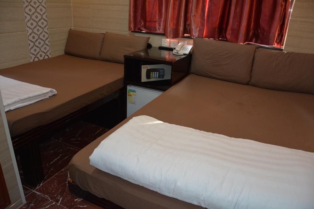 Everest Guest House Хонконг Екстериор снимка
